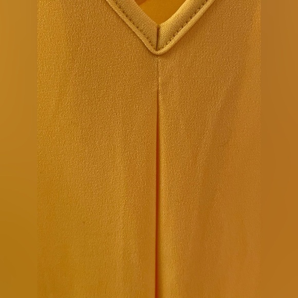 BCBGeneration Flowy Yellow Mini Summer Dress, Halter Casual Short Beach Size S BCBGeneration Flowy Yellow Mini Summer Dress, Halter Casual Short Beach Size S